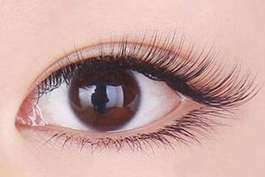 The Length and Color of Eyelash extensions