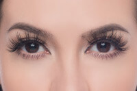 How to maintain the false eyelashes?